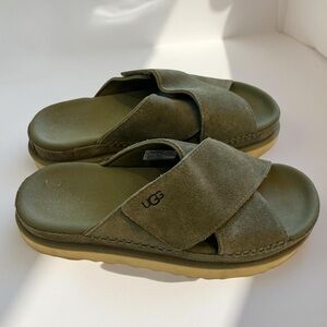 Ugg Goldenstar cross slides Moss Green
